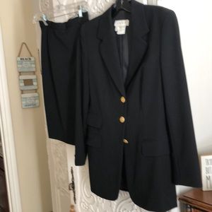 Power suit! Your perfect black suit!